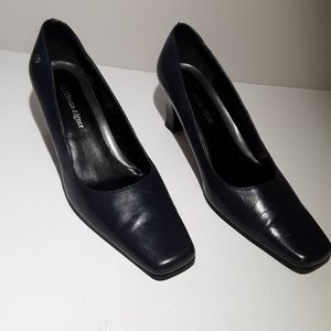 Etienne Aigner navy blue square toe pump